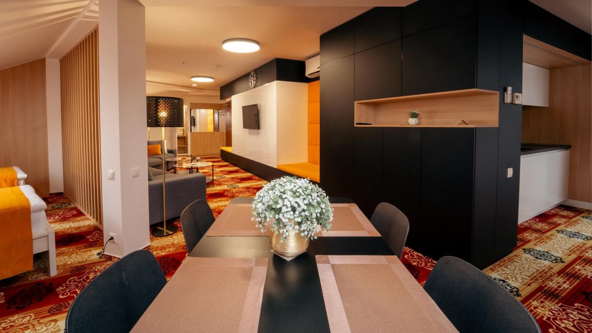 Apartman Richelieu 2 巴尔代约夫 外观 照片